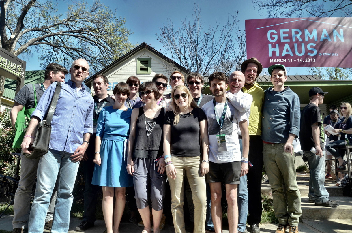 Luden zum Lunch ins German Haus: Die deutschen Präsentatoren und Köche||Luden zum Lunch ins German Haus (von links): Alexander Schulz (Reeperbahn Festival) Karsten Kuchenbecker (Bundesmini...