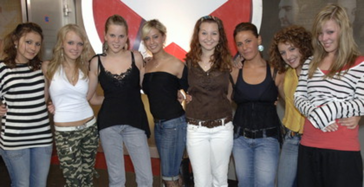 In der Entscheidungsshow in München mit dabei (v.l.n.r.): Sibela, Annika, Jil, Desiree, Nina, Liza, Amy und Leonore