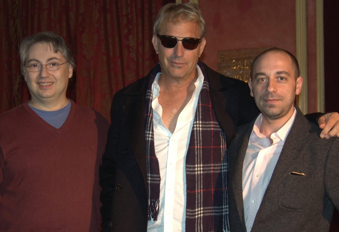 Neue Partner (v.l.n.r.): Paolo D'Alessandro (Union Entertainment Group, European Manager), Kevin Costner und Max Vaccaro
