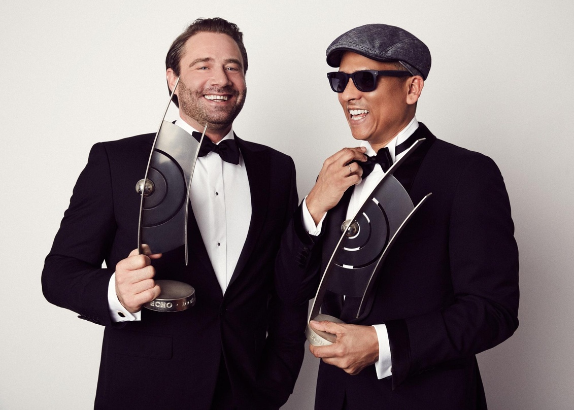 Sind als Gastgeber mit an Bord, wenn der Bundesverband Musikindustrie den Echo 2017 verleiht: Sasha (links) und Xavier Naidoo