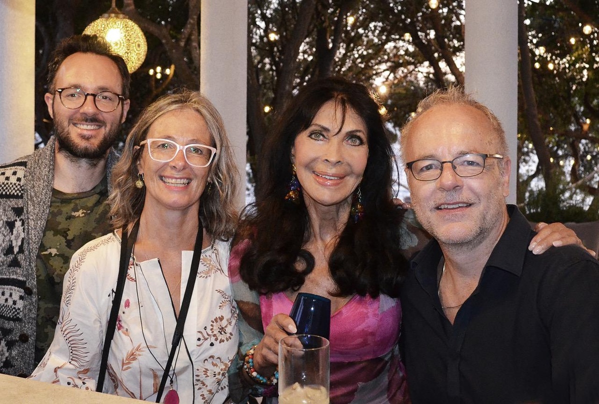 Trafen sich vor der Corona-Krise (von links): Gregor Weindorf (Mandorla Music), Gabi Weindorf, Dunja Rajter und Alfons Weindorf (Mandorla Music)