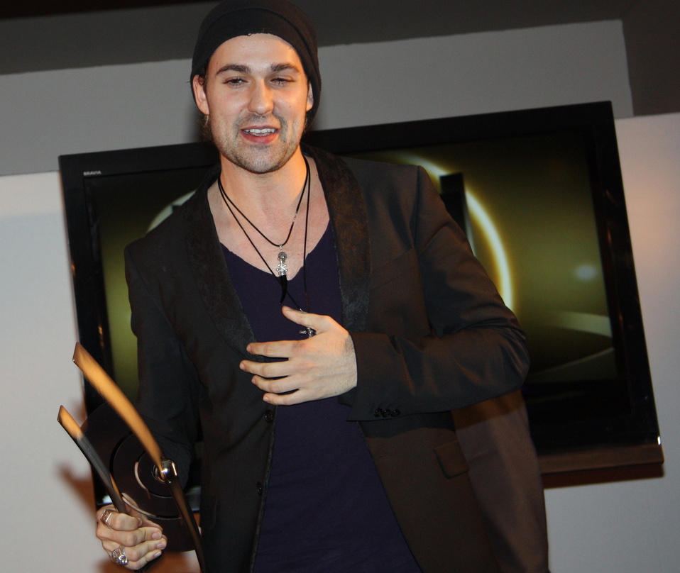 Will auch 2012 wieder die großen Hallen füllen: David Garrett, hier mit dem Echo für die DVD des Jahres