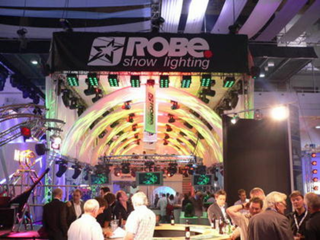 Feierten einen Erfolg auf der Plasa: Robe Show Lighting