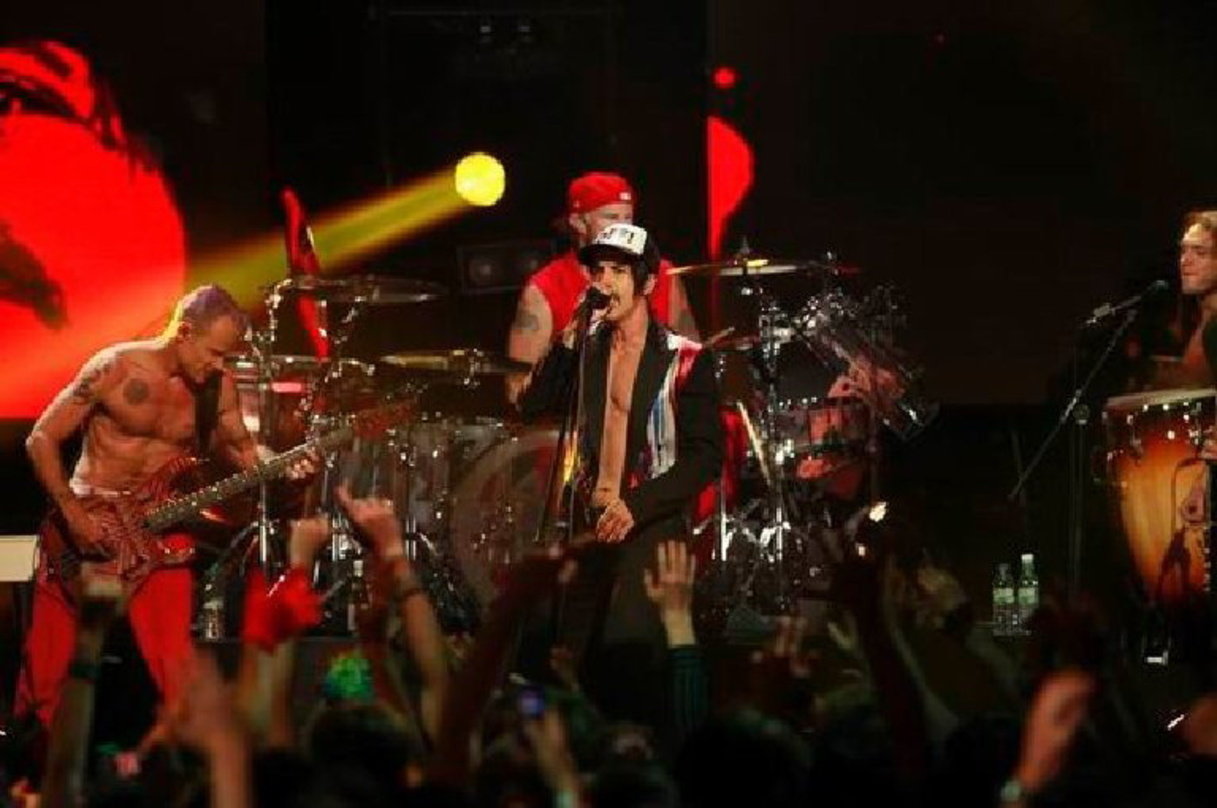 Schufen beste Voraussetzungen für kommende Spitzenplätze in den Charts: die Red Hot Chili Peppers live im E-Werk