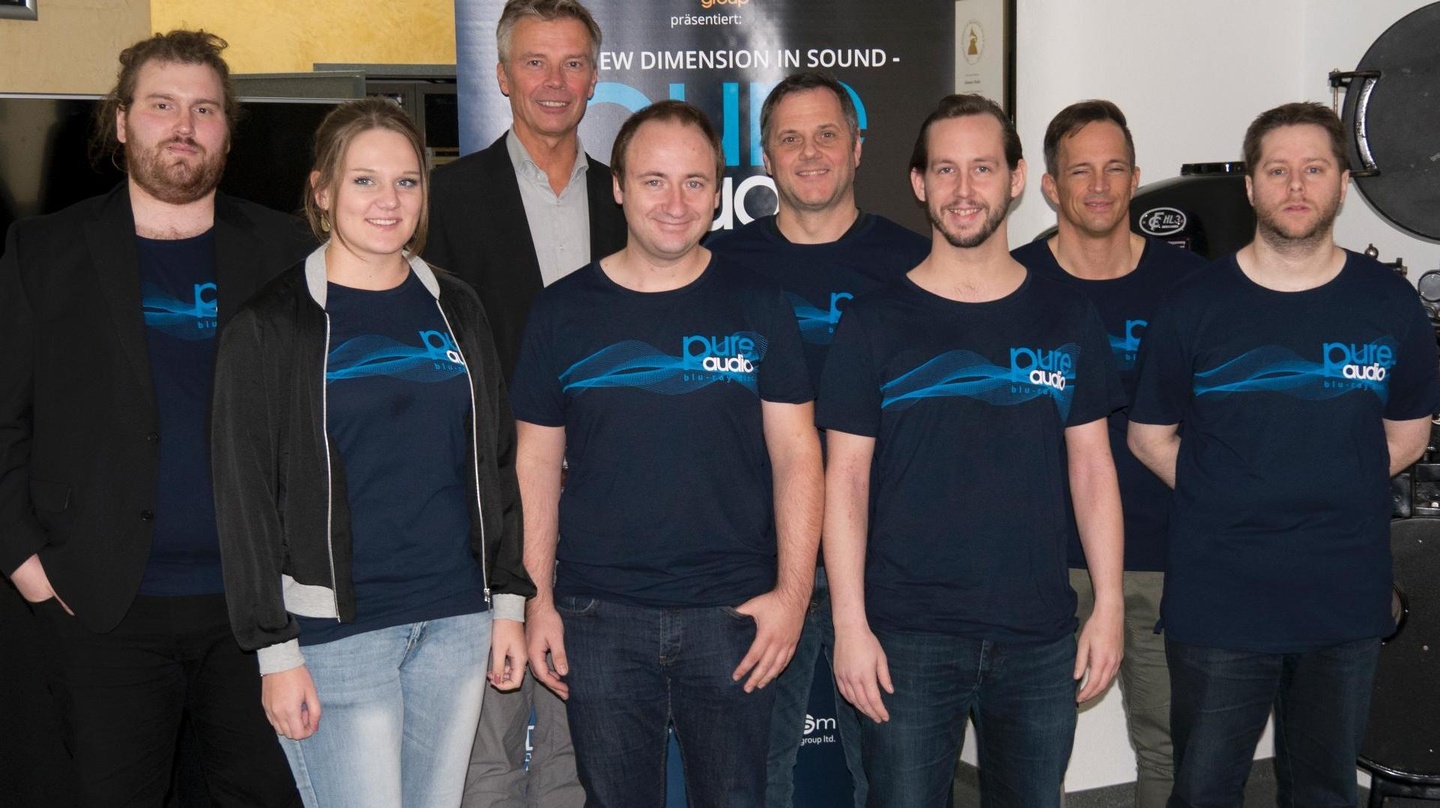 Versammelte sich kürzlich bei der ersten Veranstaltung der Pure Audio Days in München: das Team der Pure Audio Group um (von links) Tim Westermann (Pure Audio Distribution), Chantal Lilla ...
