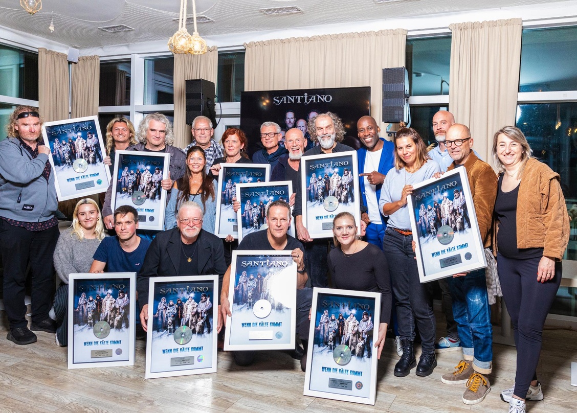 Seit zehn Jahren erfolgreich: Santiano und ihr Team