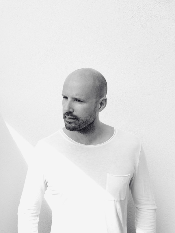 Pendelte für die Aufnahmen von "Future" zwischen Los Angeles und der Mojave-Wüste: Christopher von Deylen alias Schiller