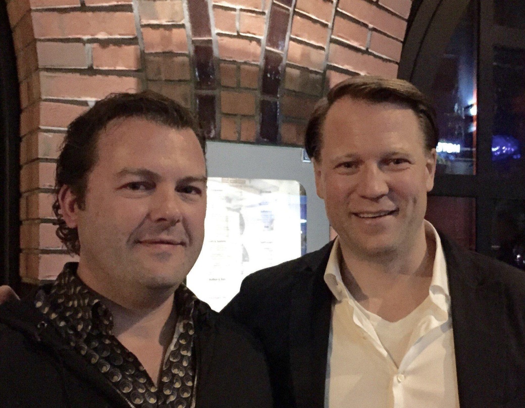 Kontrakt verlängert: Rell Lafargue (Geschäftsführer Reservoir Media; links) und Roba-Chef Christian Baierle