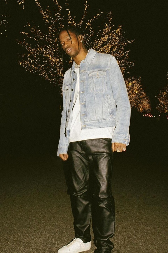 Von verletztem Fan verklagt: Travis Scott