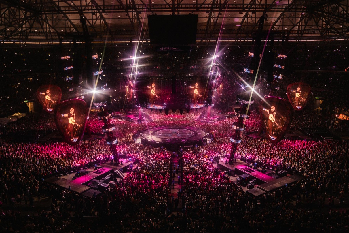 Kam mit seiner neuen Produktion nach Deutschland: Ed Sheeran in der Veltins-Arena