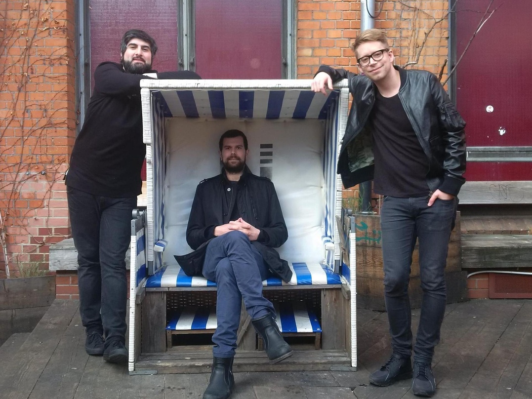 Vermarkten das neue Album (von links): Ismail Tüfekci (Digitalism), Curt Keplin und Jens Moelle (Digitalism)