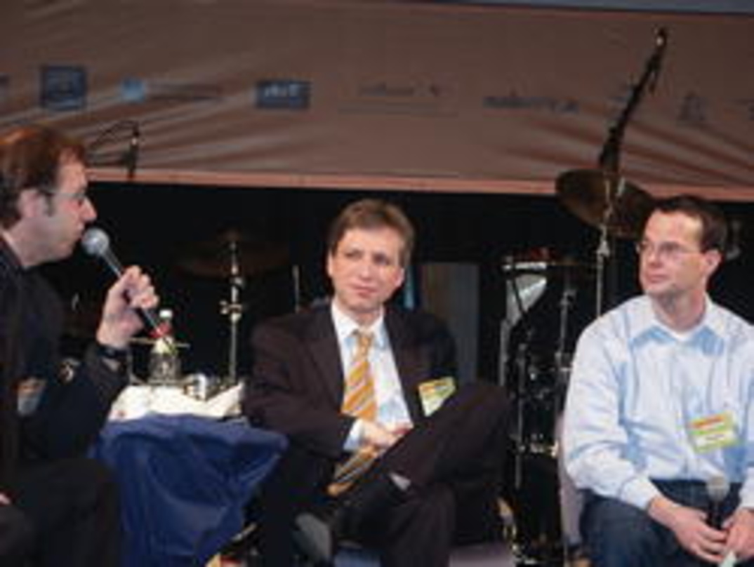 Diskutierten über die Frage, ob Kunst auch Ausbildung braucht (vl.n.r.): Popakademie-Leiter Prof. Udo Dahmen, Staatsminister Dr. Christoph-E. Palmer und Moderator Christian Stolberg (Chefr...