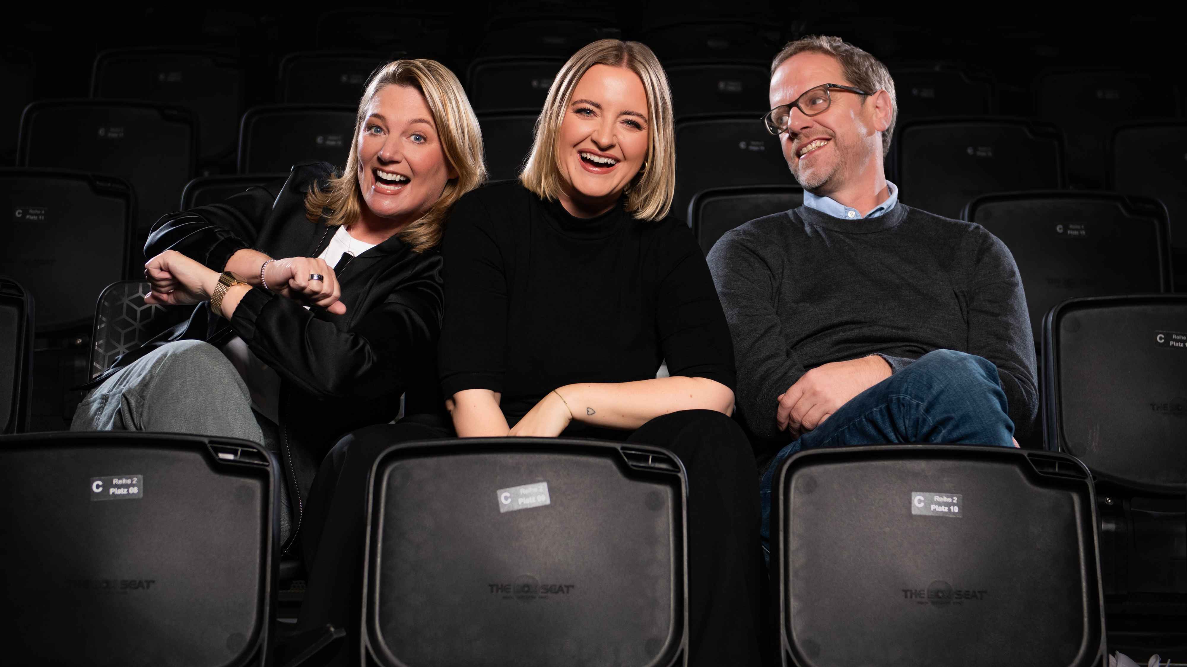Gehen mit Banijay Germany Live an den Start (von links): Ingrid Langheld,  Lara Aupke und Godehard Wolpers.