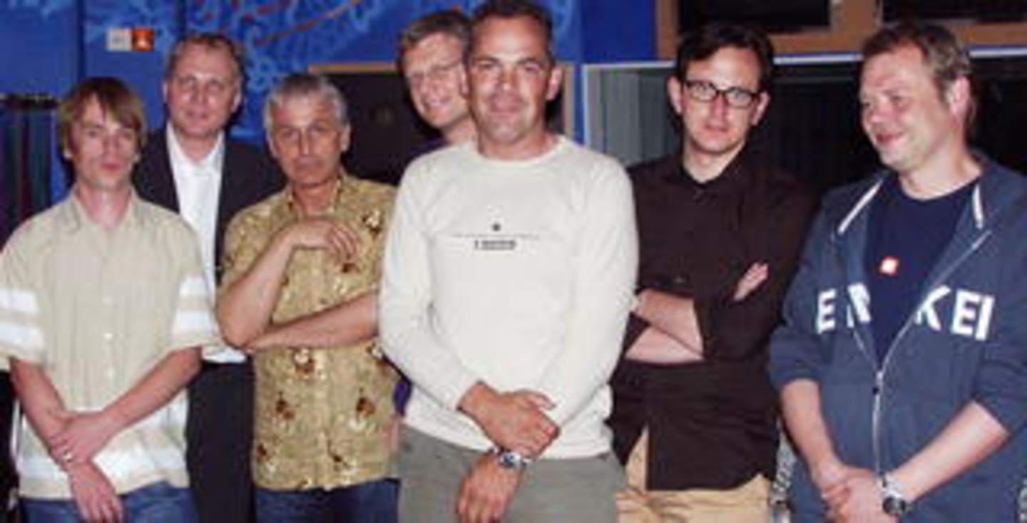 Lassen Reisers Lieder neu aufleben (v.l.n.r.): Heiko Kratzer (Safety Records - Mit Sicherheit Musik), Abraham, Plasa, {mlbipers.1392.Jörg Hellwig|U|T|8894} (GF edel records), {mlbipers.137...