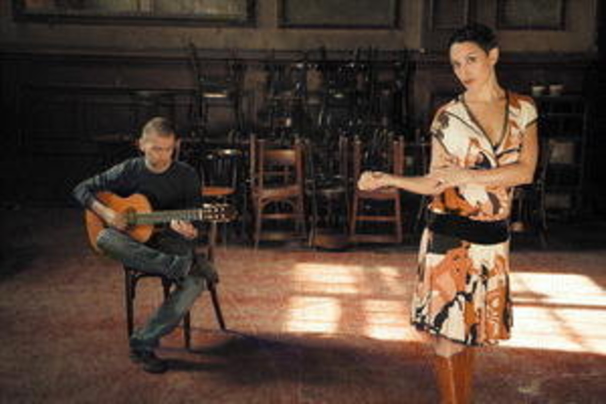 Zelebrieren ihre Album-Veröffentlichung auf der Bühne: Laura López Castro und Don Philippe
