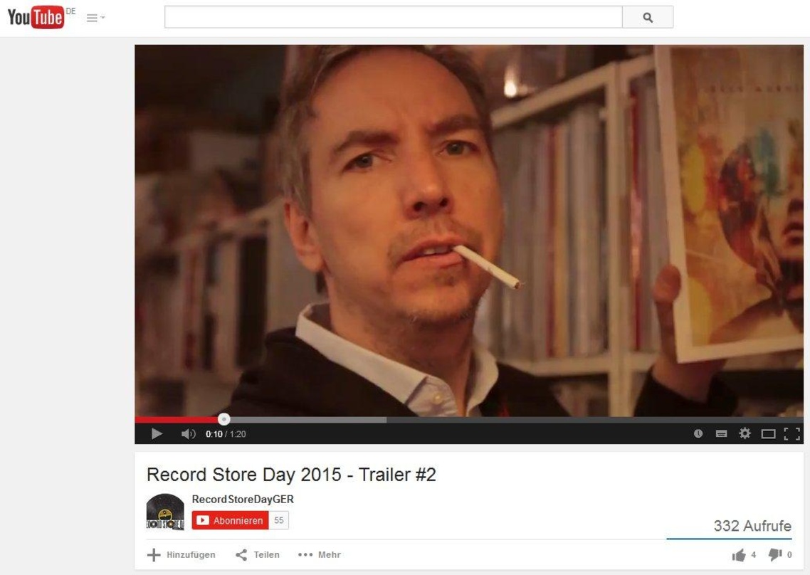Stand früher selbst im Plattenladen: Olli Schulz, der als deutscher Botschafter des Record Store Day fungiert, hier in einem Clip zum Aktionstag
