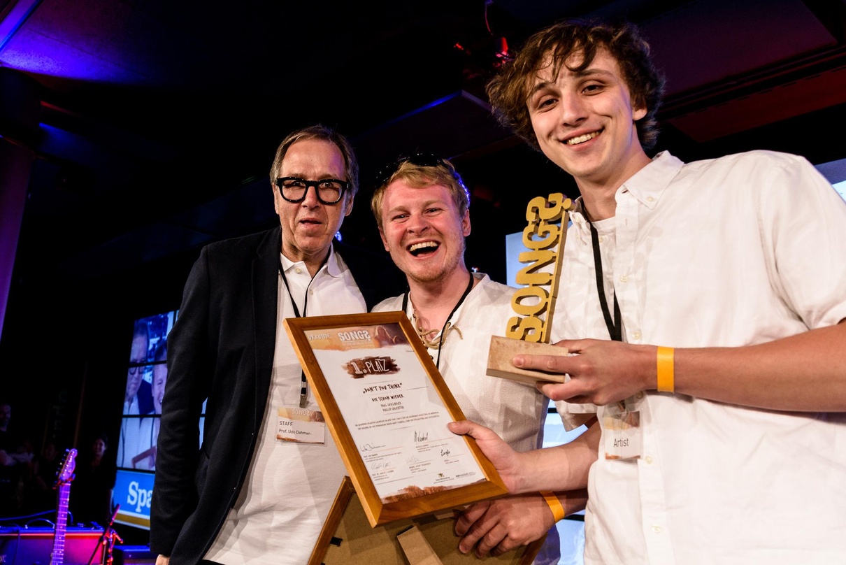 Gewann bei der Preisverleihung 2016: die Band Flourishless aus Mannheim mit Udo Dahmen (links)