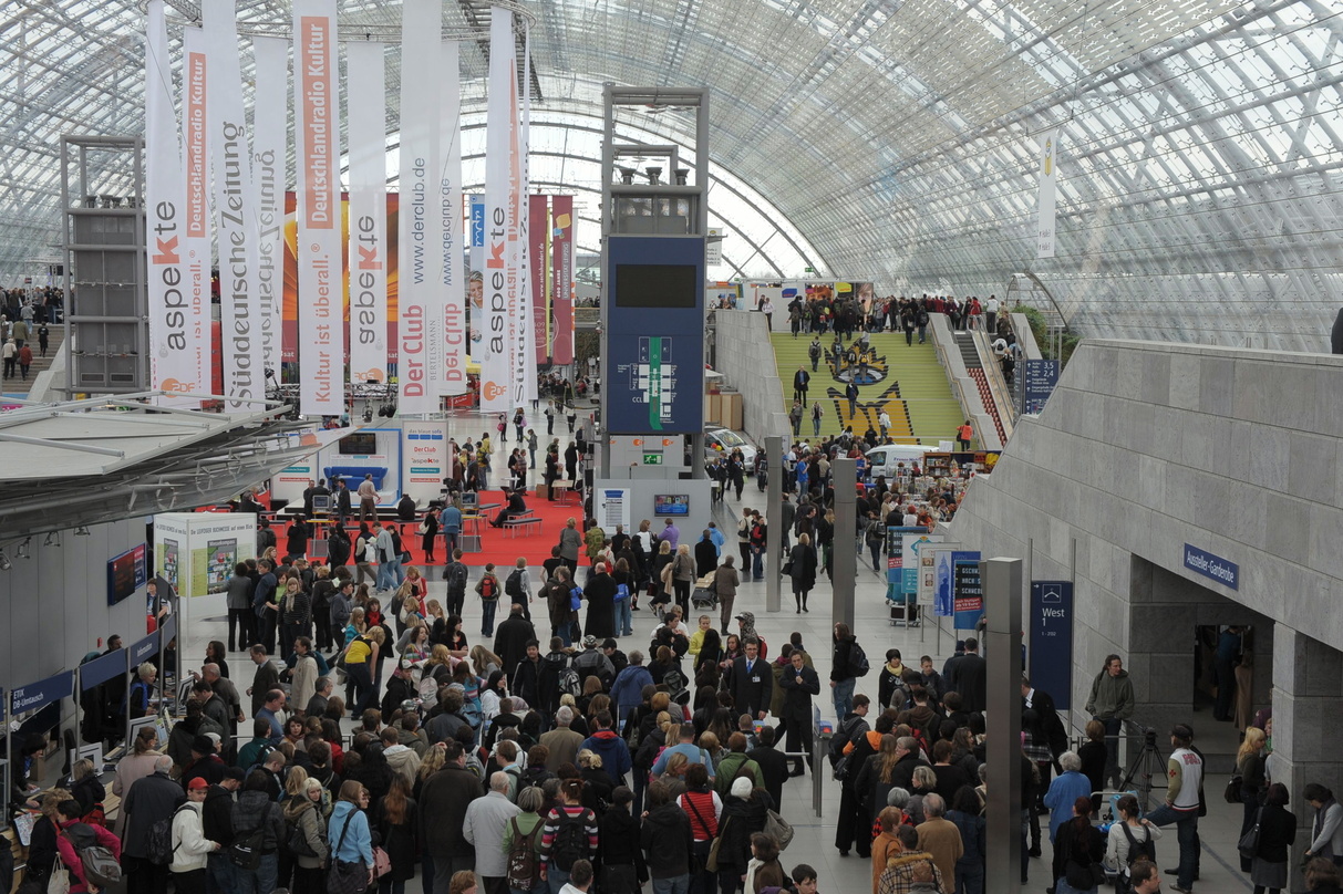 Sollen sich auch 2010 mit dem Hörbuch beschäftigen: Besucher der Leipziger Buchmesse