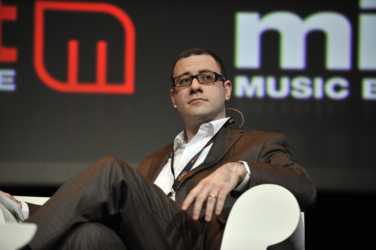 Nicht mehr länger "Billboard"-Chefredakteur: Bill Werde, hier 2009 auf der Midem-Bühne in Cannes
