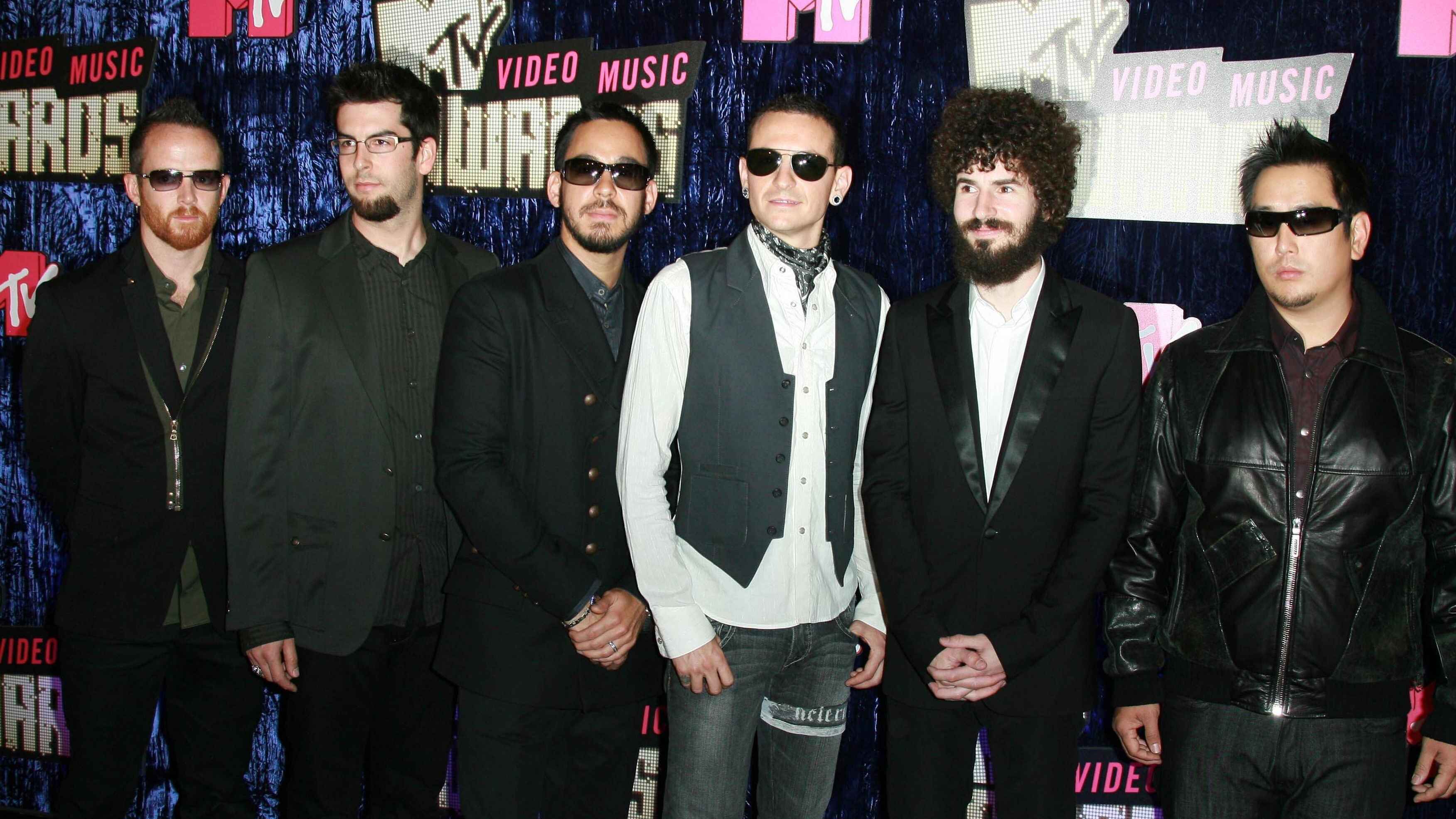 2967e79e d06a 4ebd 8a1a 267e8ec0a871 2007 bei den VMAs mit ihrem damals neuen Album "Minutes To Midnight" unterwegs: Linkin Park.