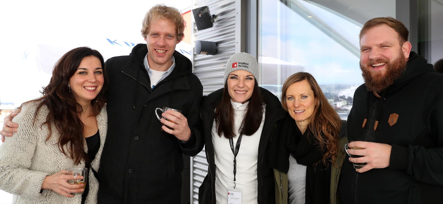 Genossen "Fly With Us - Part II" im Allgäu (von links): Marta Marine Lopez, Michael Thiesen (Seaside Touring), Ramona Madlener (bigBox Allgäu), Diana Riedmüller und Alexander Hässler (Vadd...