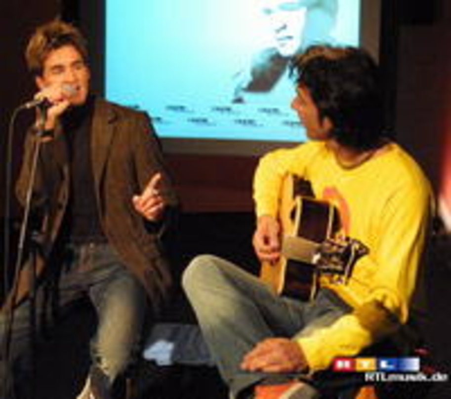 Live bei RTLmusik.de: Alexander mit Raughi Ebert