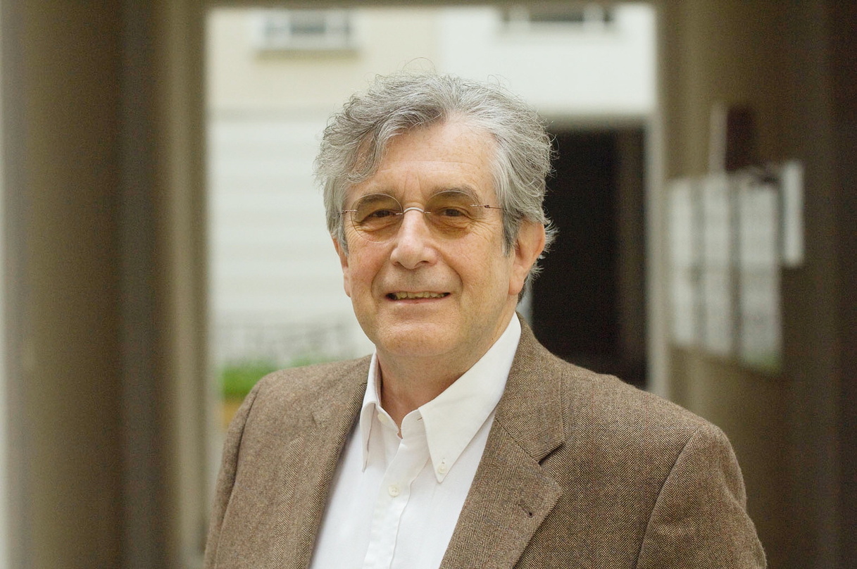 29c7571739f5105874c5be9d9d9c307c66f35a9d2db092dd2fb5fbd04653a8f2 Verstorben: Frank Dostal