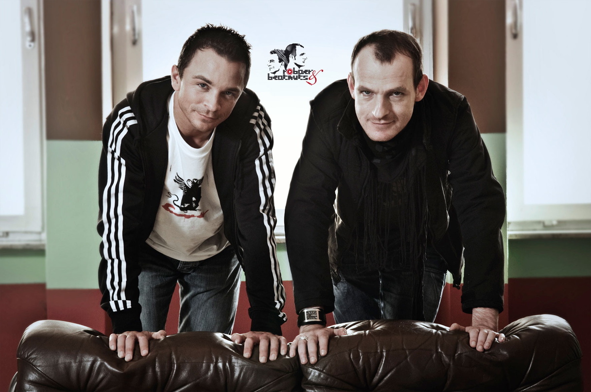 Haben bei Roba unterschrieben: Bernhard "Beatnut5" Nusser (l.) und Robert "Robaer" Bär