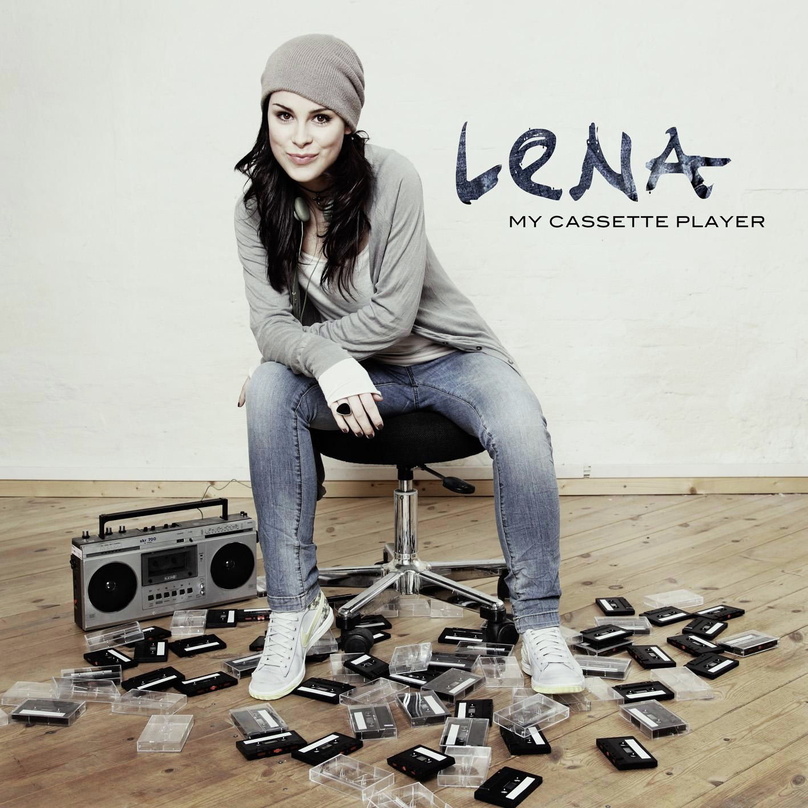 Zurück auf dem Longplay-Chartsgipfel: Lenas
Debütalbum, "My Cassette Player"