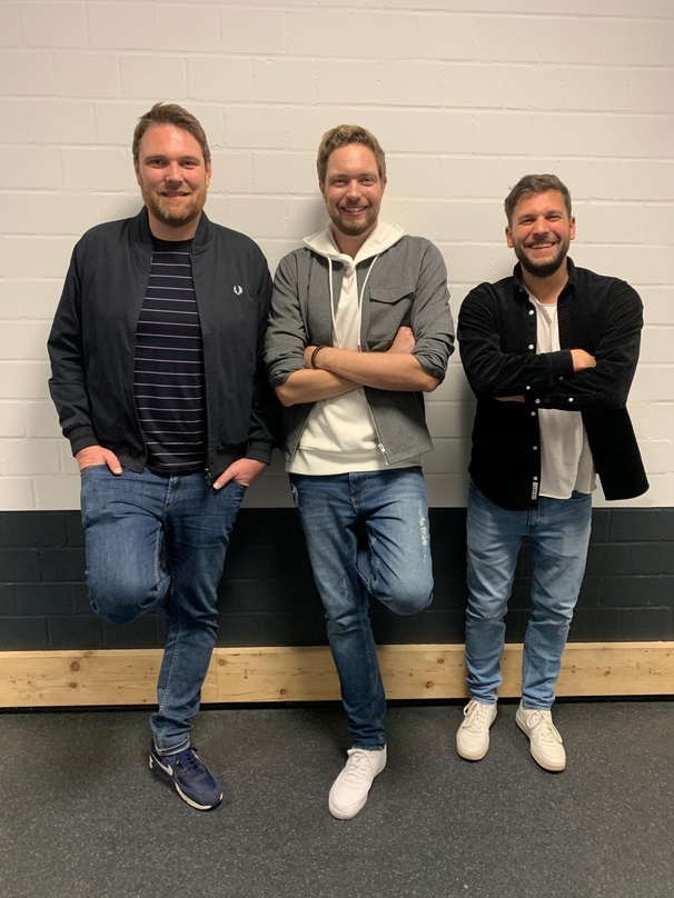 Wollen bei FKP Scorpio die neue Abteilung voranbringen (von links): CEO Stephan Thanscheidt, Comedian Bastian Bielendorfer und Thilo Elsner (Head of Spoken Word & Comedy), hier bei der XXL...