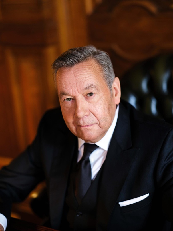 2c55bfcc350b2b3a03af5268af7288af4202e231c401e7c79de0b46e0efa903a Wird am 10. Mai 70 Jahre alt: Roland Kaiser