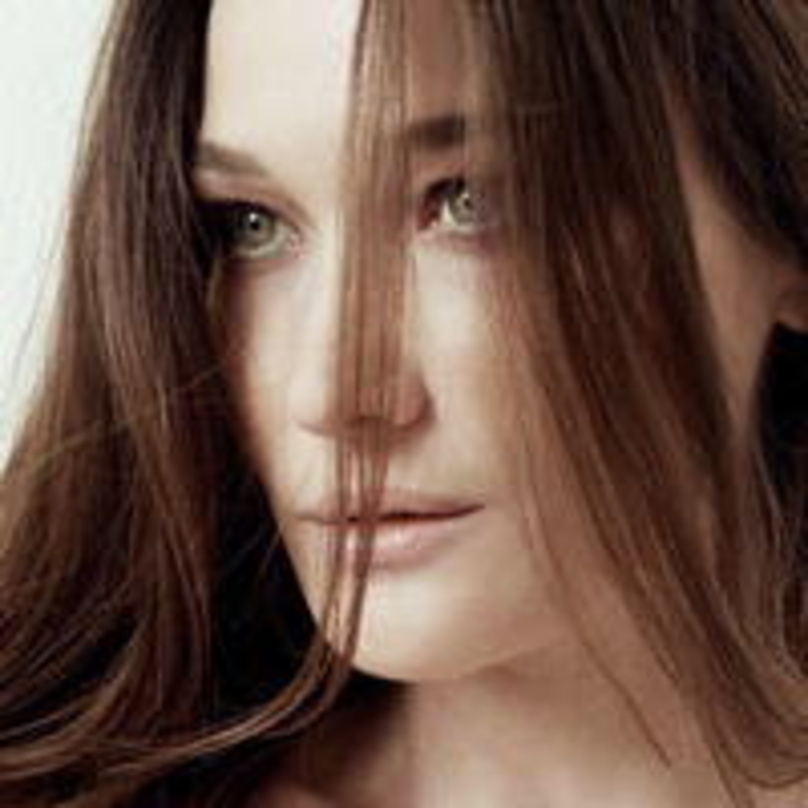 Springt mit ihrem zweiten Album prompt auf zwei: Carla Bruni