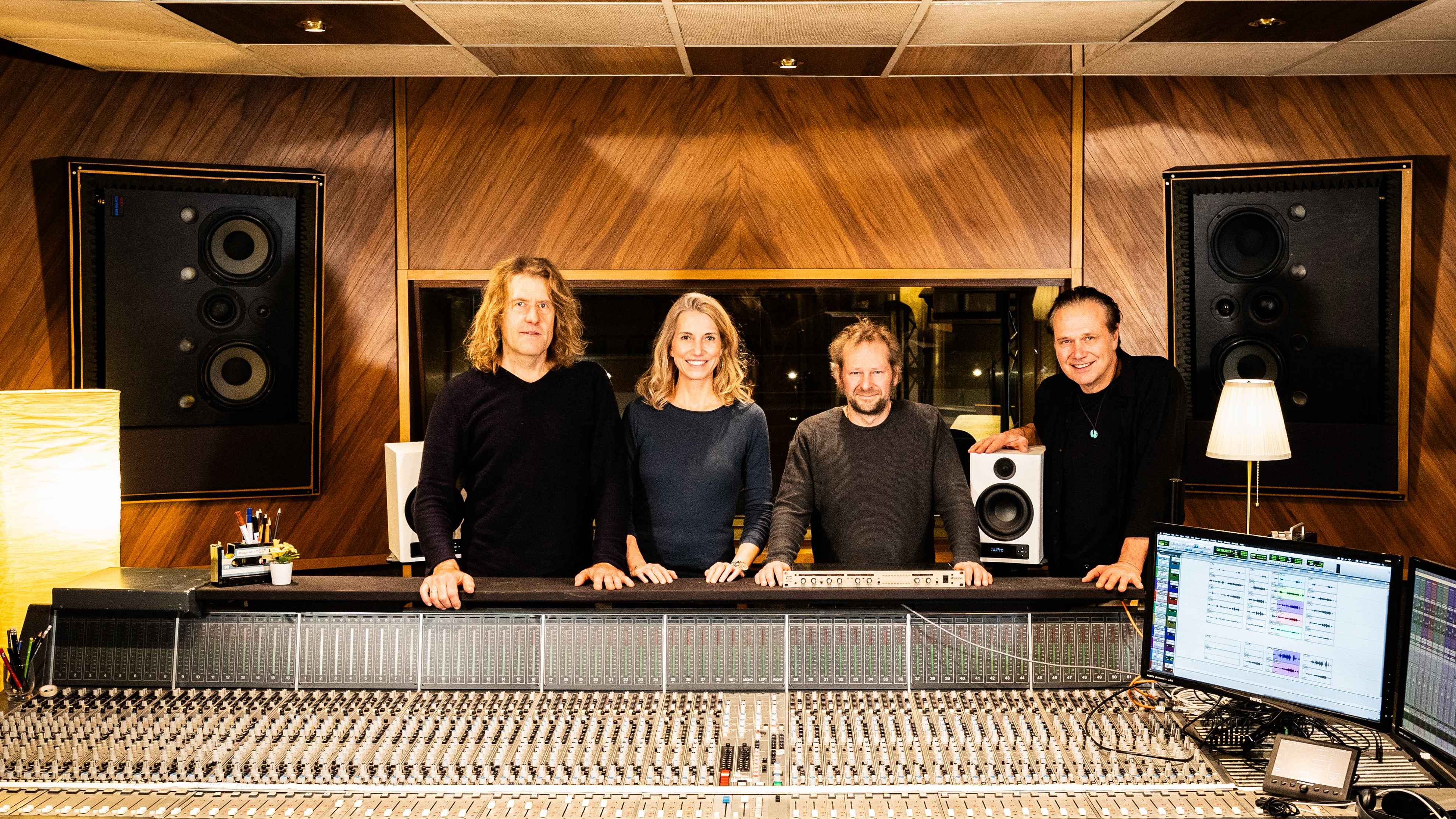 Bilden das neue Team hinter GLM (von links): Dietmar Lowka (Gesellschafter und Geschäftsführer), Johanna Schoop (Angestellte Geschäftsführerin), Andreas Hinterseher und Andreas Franzl (bei...