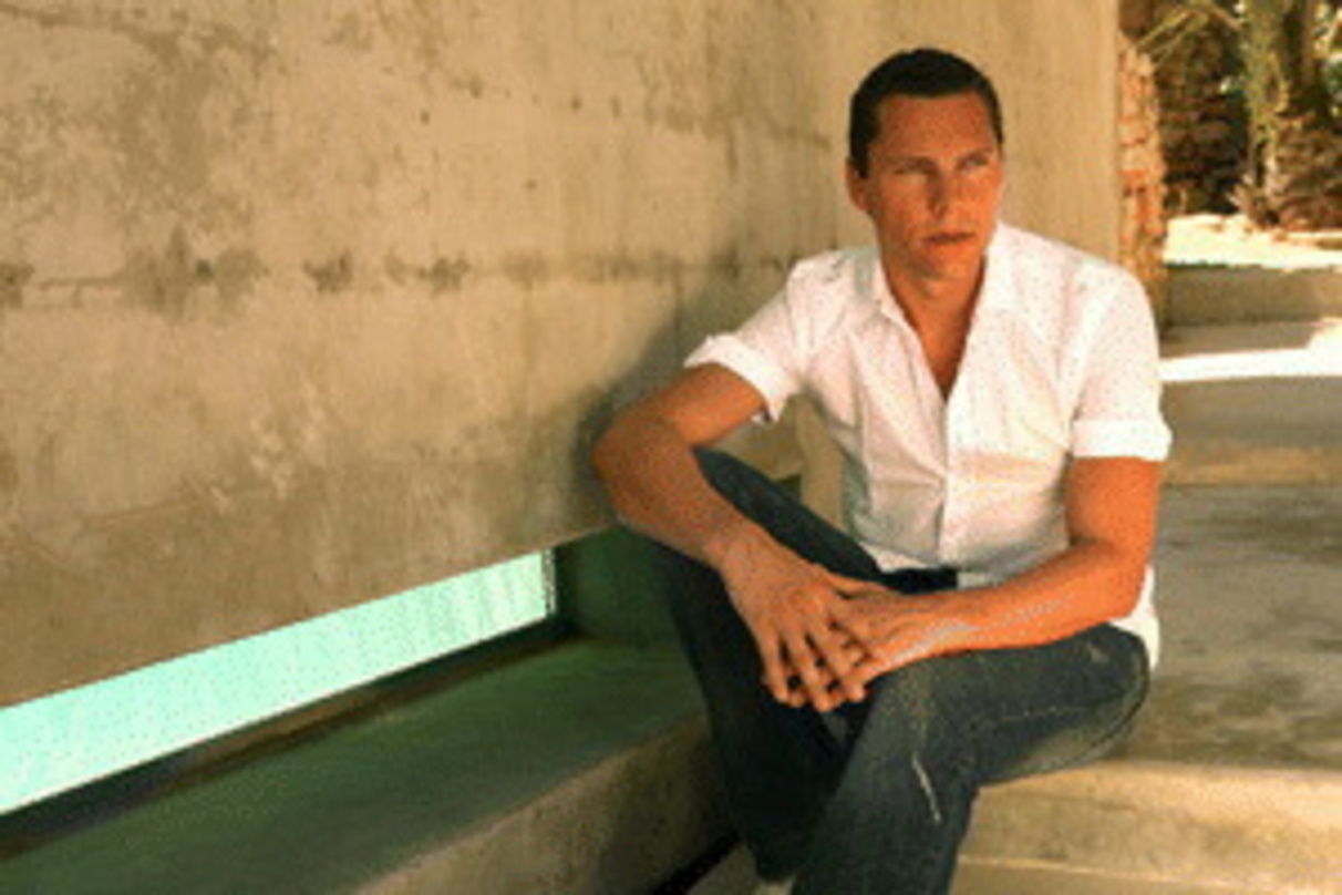 Hat für seine Veröffentlichungen einen neuen Partner gefunden: DJ Tiësto