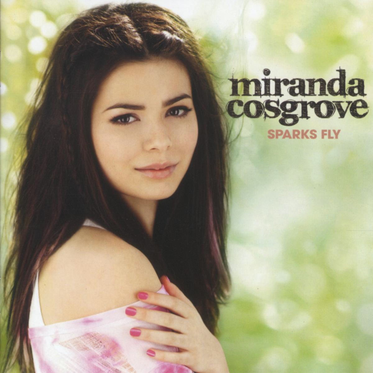 Miranda Cosgrove – Sparks Fly