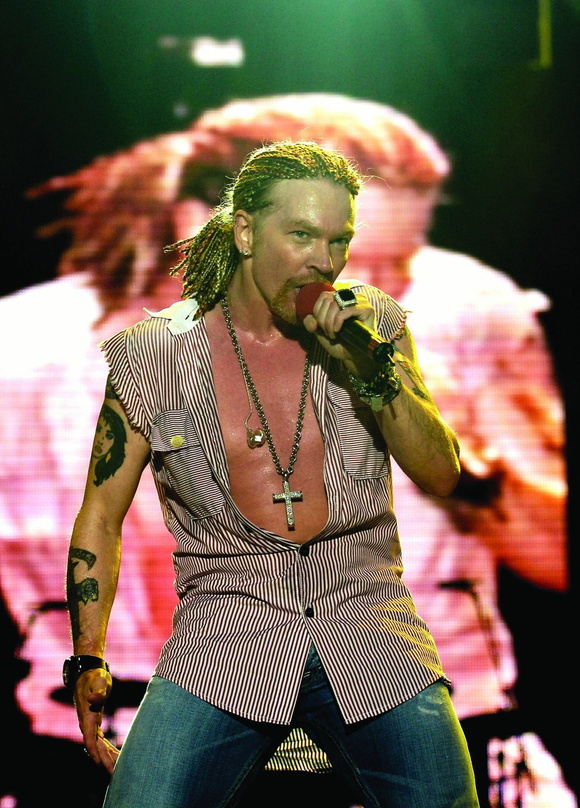 Rockt mit Guns N' Roses unter freiem Himmel in Mönchengladbach: Axl Rose