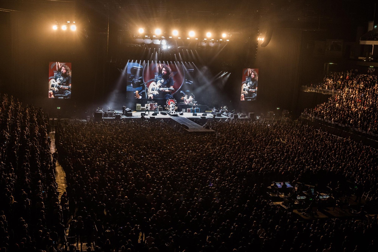 Volles Haus: Die Foo Fighters spielten am 8. November 2015 in der Mercedes Benz Arena in Berlin