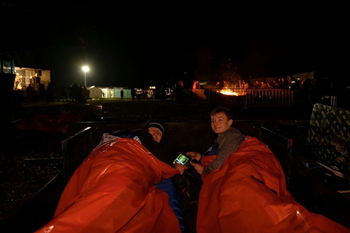 Solidarierten sich mit Wohnungslosen: Teilnehmer am World's Big Sleep Out in Wacken