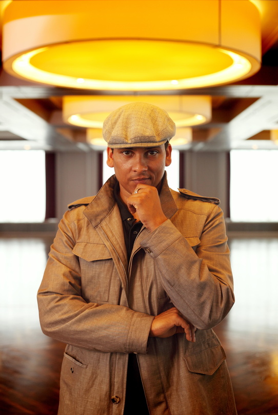 30bfc8ab0a46bde001aa4e3353b42870a9d3c6bf0f816ad51cbecae0ea198b63 Schafft es als Neuzugang auf Platz eins der Austria-Charts: Xavier Naidoo