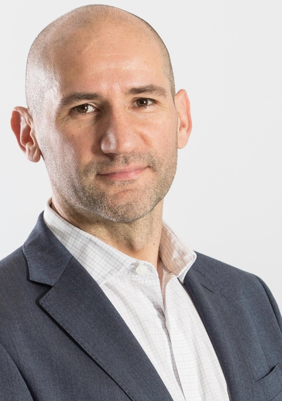 Rene Fasco, Director Amazon Music Deutschland: Wir sehen die Musikbranche insgesamt auch 2018 auf Wachstumskurs. Das schwierige Umfeld bei physischen Formaten und Downloads wird vom dynami...
