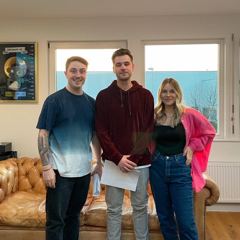 Freuen sich auf die Zusammenarbeit (von links): Eugen Kazakov, Christoph Thesen und Dagi Bee