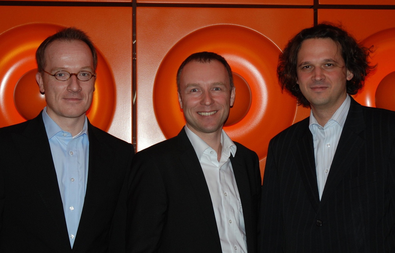 Starten neue Reihe (v.l.n.r.): Manuel Wessinghage (Objektleiter "Kultur-Spiegel"), Ralf Schalck (Sony BMG) und Christoph Hauschild (Vertriebsmarketing "Spiegel")