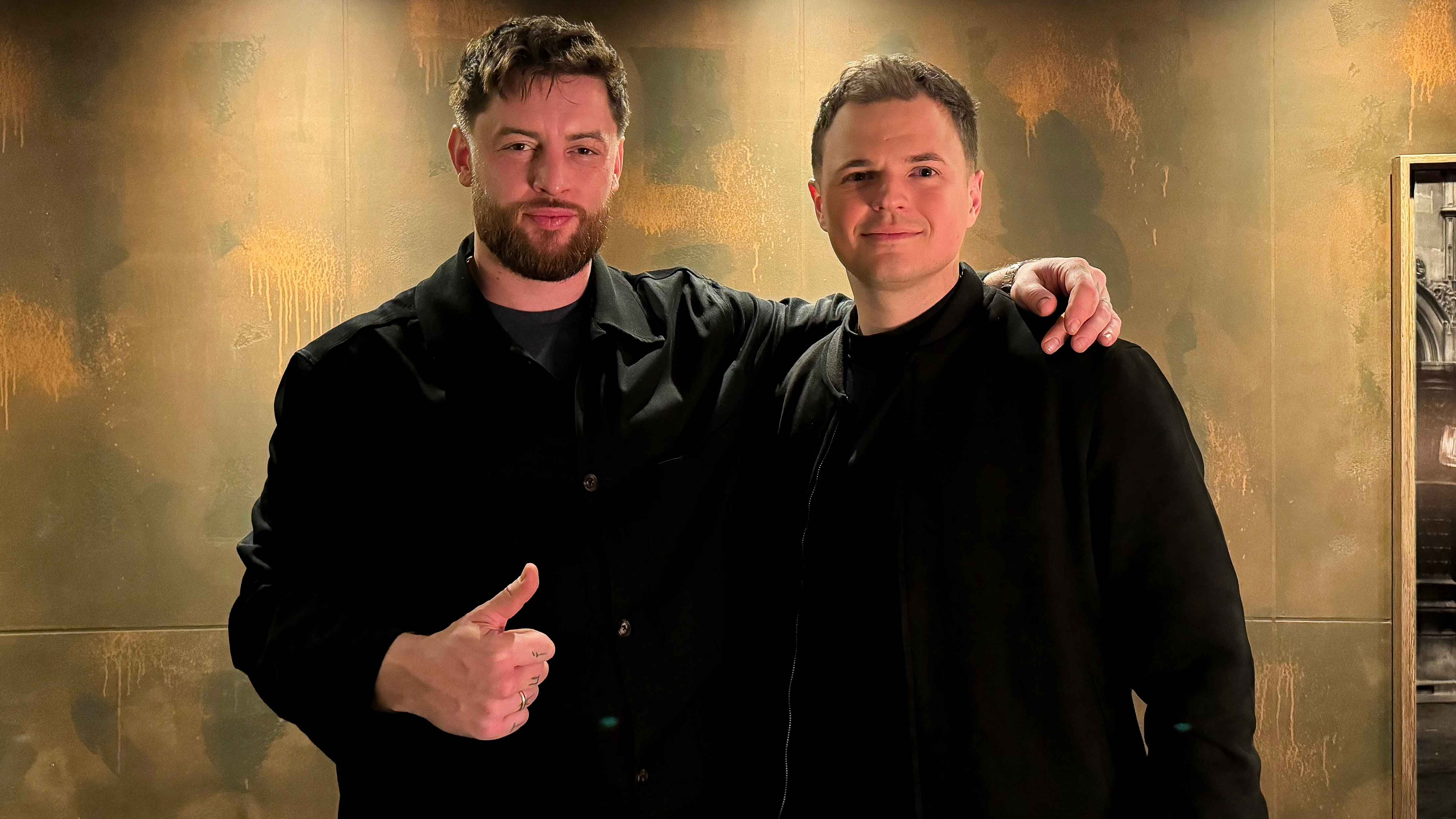 Arbeiten nun zusammen: Bausa (links) und Alex Handwerker (District Live).