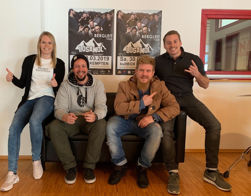 Neue Partner (von links): Michaela Schneider (Geschäftsführung Laxy Music), Thomas "Thomsun" Schneider, Martin "Mata" Folgmann (beide Losamol) und Stefan Bernhard (Booking Laxy Music)