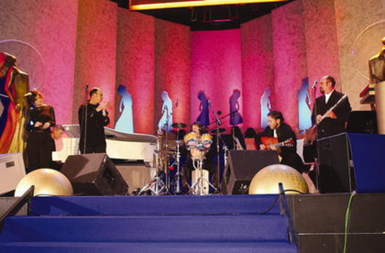 Live beim 13. Deutschen Videopreis - Diva 2003: Leslie Mandoki & The Soulmates