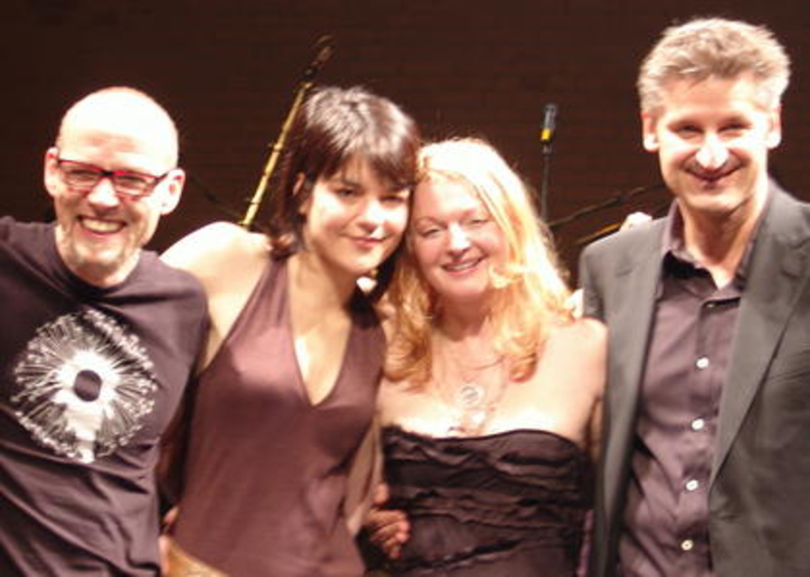 Glücklich nach dem Konzert: Thomas D., Jasmin Tabatabai, Inga Humpe, Hartmut Engler (v.l.n.r.)