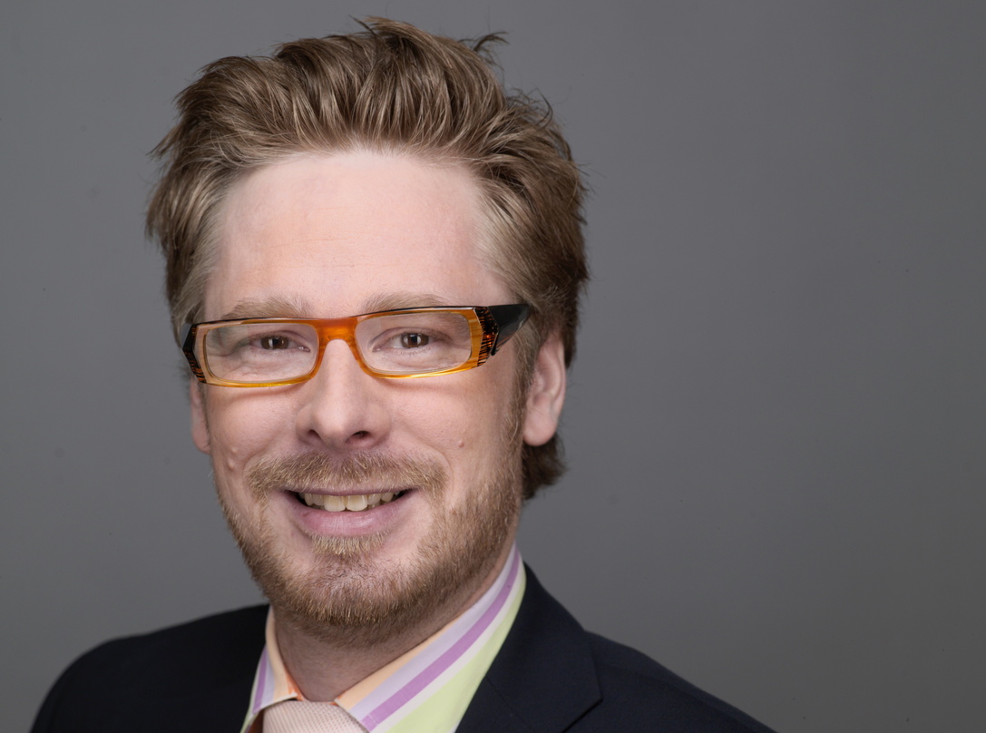 Bleibt der Musik und der Verbandsarbeit treu, wechselt aber von der Musiindustrie in den Musikalienbereich: Daniel Knöll
