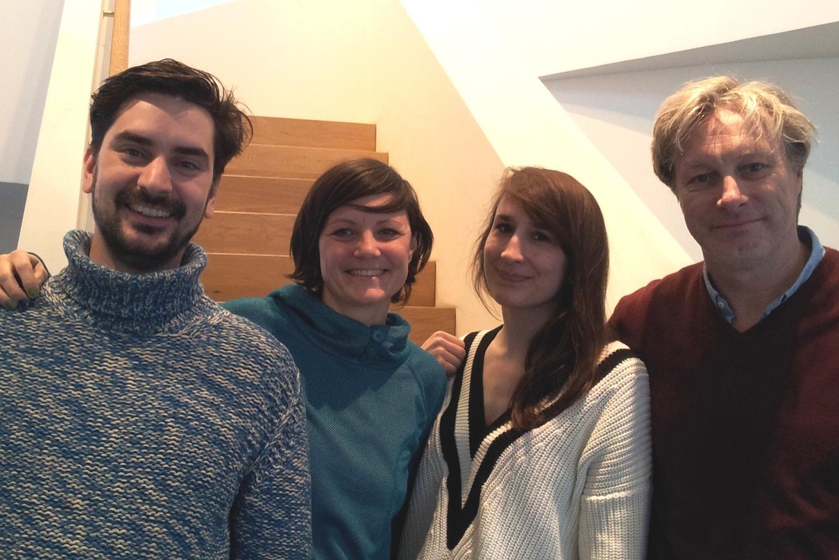Neue Vertriebspartner (von links): Rainer Scheerer und Anna Groß (beide Springstoff) sowie Jennifer Brown und Anders Sjölin (beide Indigo)