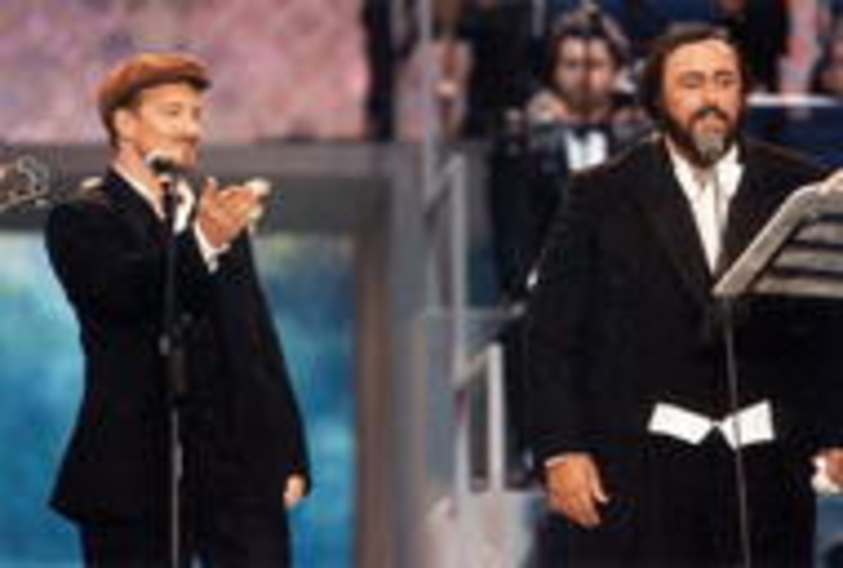 Wollen nochmal gemeinsam helfen: Bono und Luciano Pavarotti