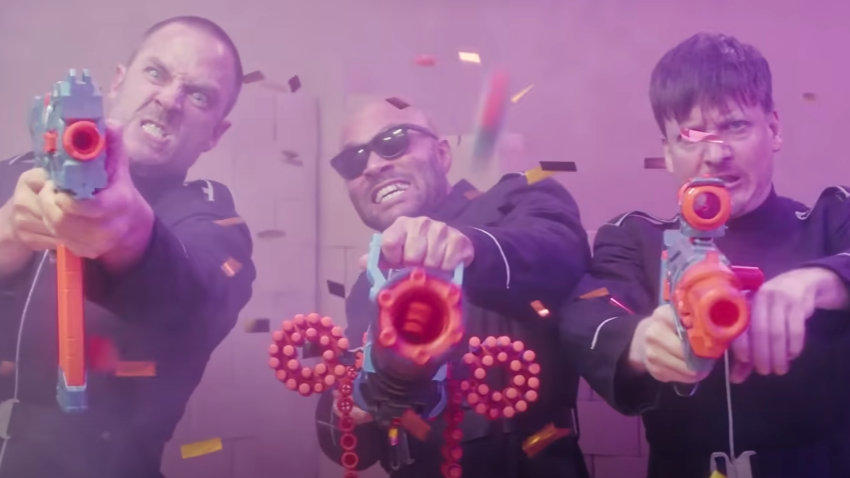 K.I.Z sind mit ihrem Video zum Song "Freiden" weiter aug Rang eins der deutschen YouTube-Musik-Trendcharts.